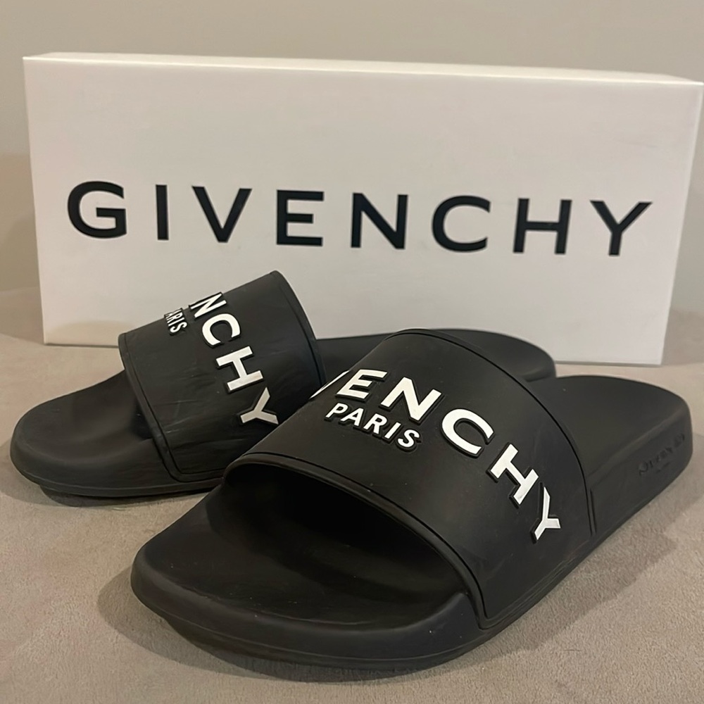 Givenchy Rubber Slides